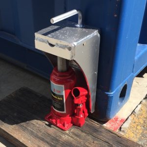 LIF-001 – Corner Cast Lifting Bracket