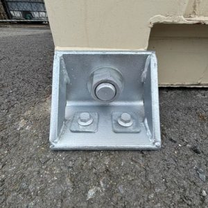 TWI-060 - Universal Shipping Container Bracket