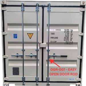 Rear of a gray cargo container with twin doors, latches, and weight data; a red arrow points to the DGR-007 easy-open door rod.
